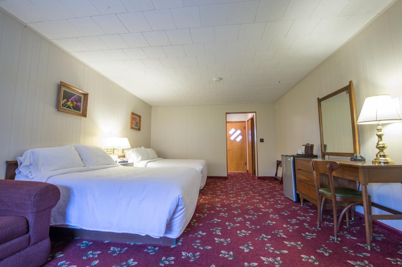 Lukans Farm Resort Hawley Exterior photo